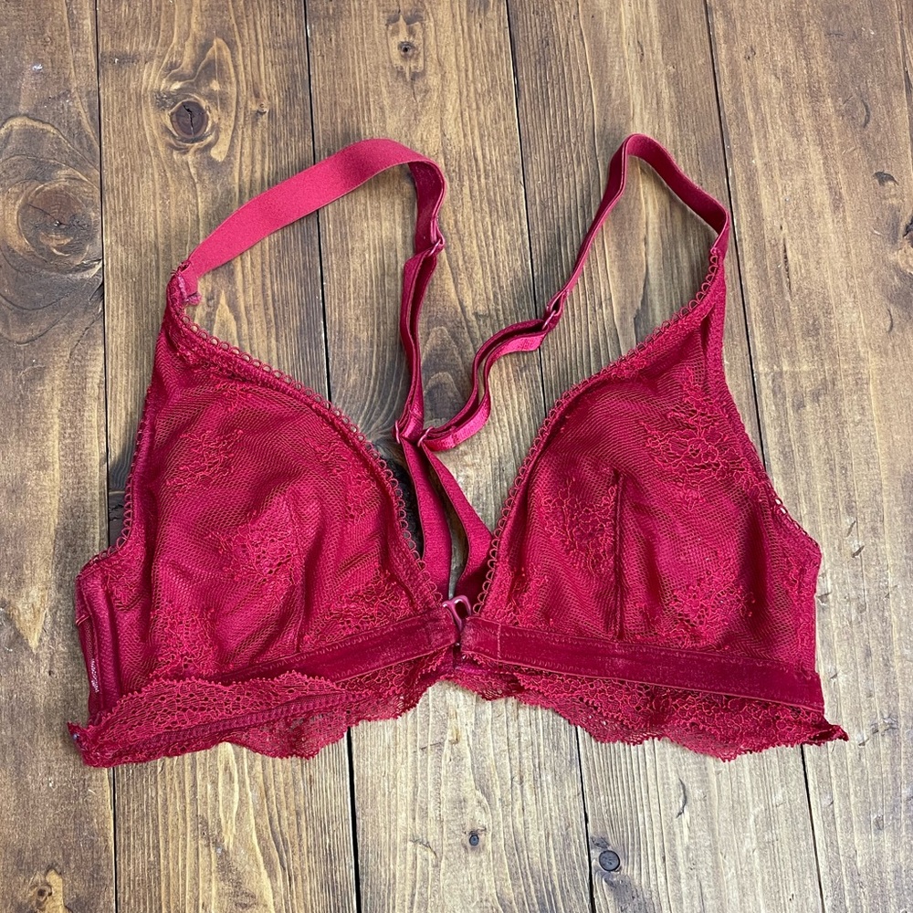 Victoria’s Secret red lace bralette
